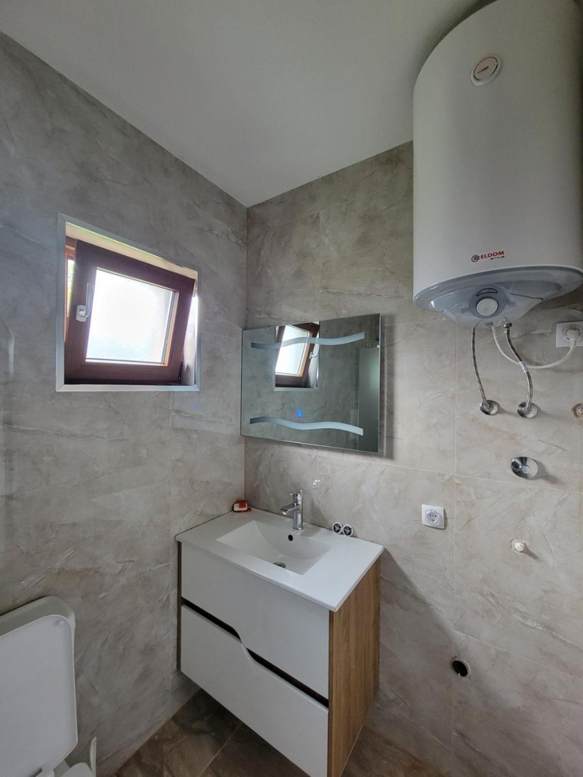 Eleon Motel Brezovice Luaran gambar