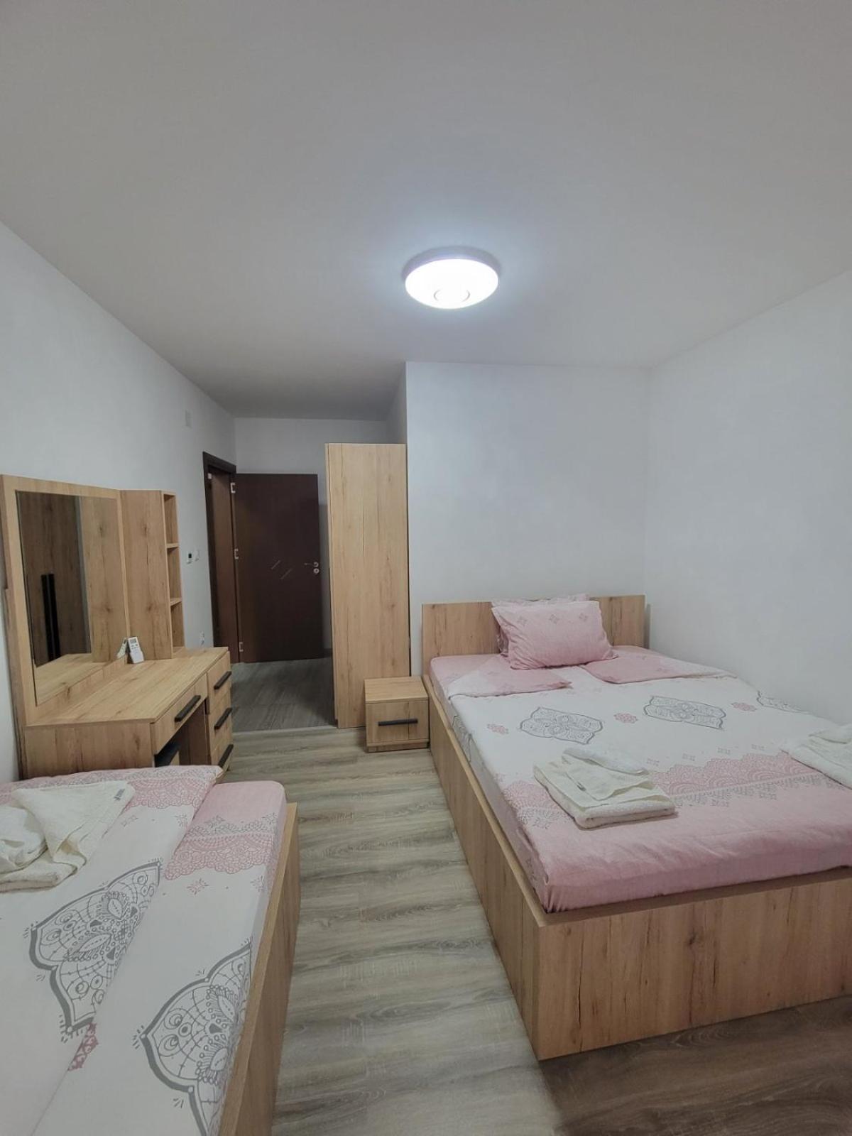Eleon Motel Brezovice Luaran gambar